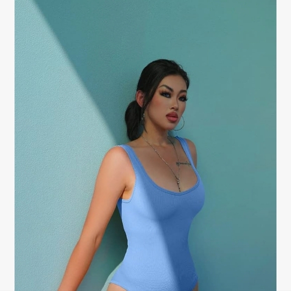OQQ Elegant Ribbed Bodysuit Size S - Picture 3 of 7
